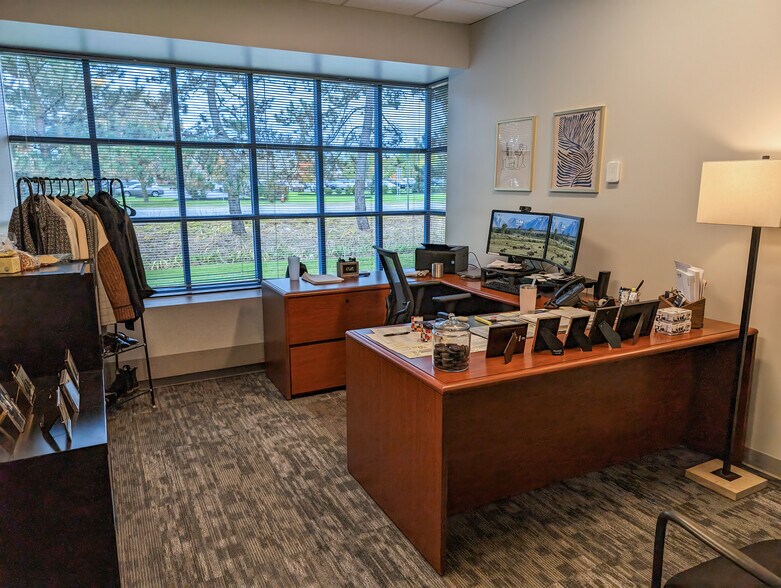 More Photos Of 61 John Muir Dr, Buffalo Unknown For Lease