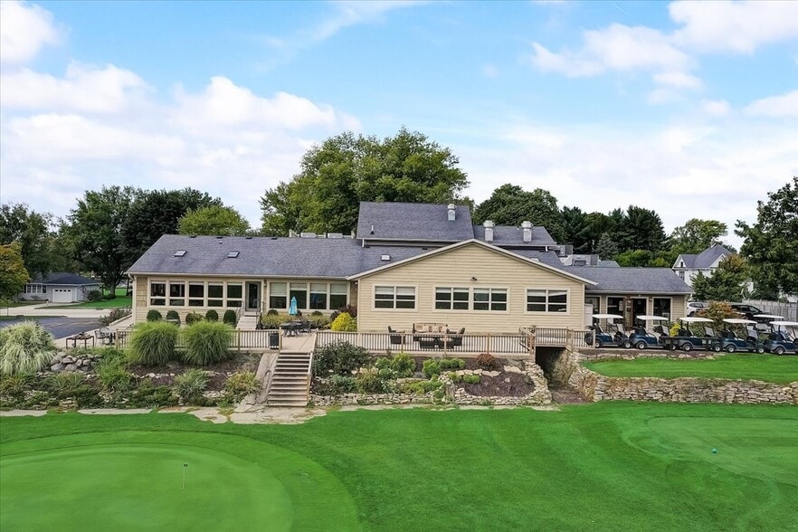 More Photos Of 800 S Main St, Lake Mills Golf Course Driving Range For Sale