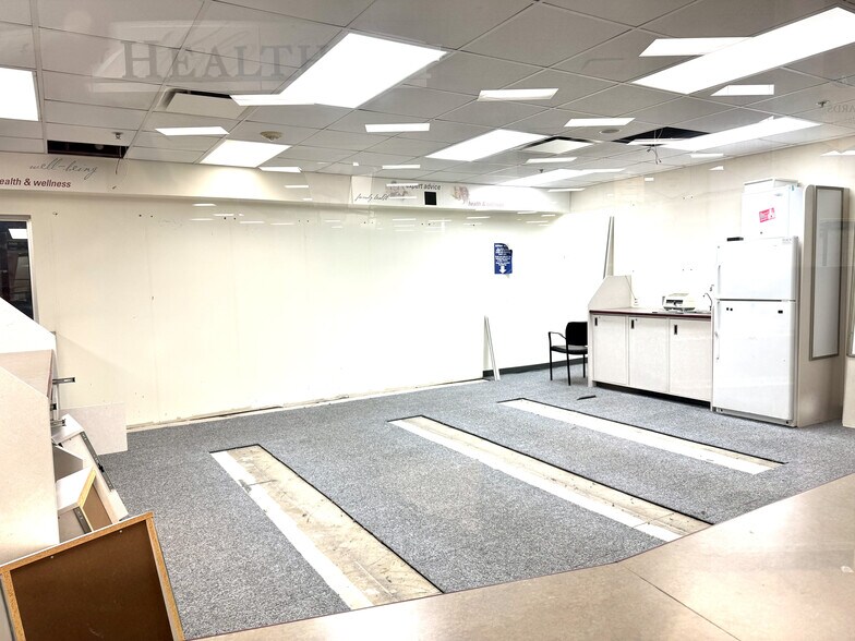 More Photos Of 1301 E State St, Delmar Freestanding For Sale