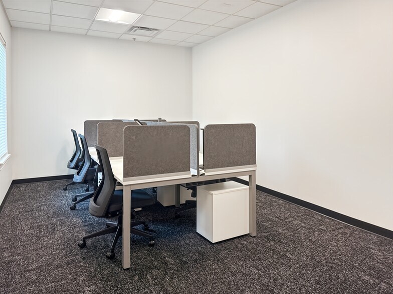 More Photos Of 235 N Westmonte Dr, Altamonte Springs Coworking Space