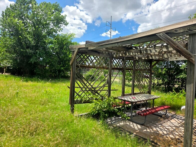 More Photos Of 2222 Belt Line Rd, Garland Religious Facility For Sale