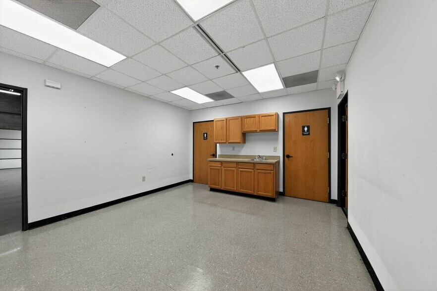 More Photos Of 50 W TechneCenter Dr, Milford Light Distribution For Sale