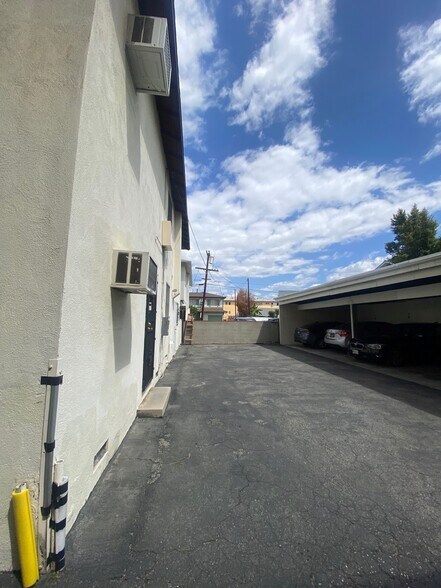 More Photos Of 6254 Whitsett Ave, North Hollywood Apartments For Sale