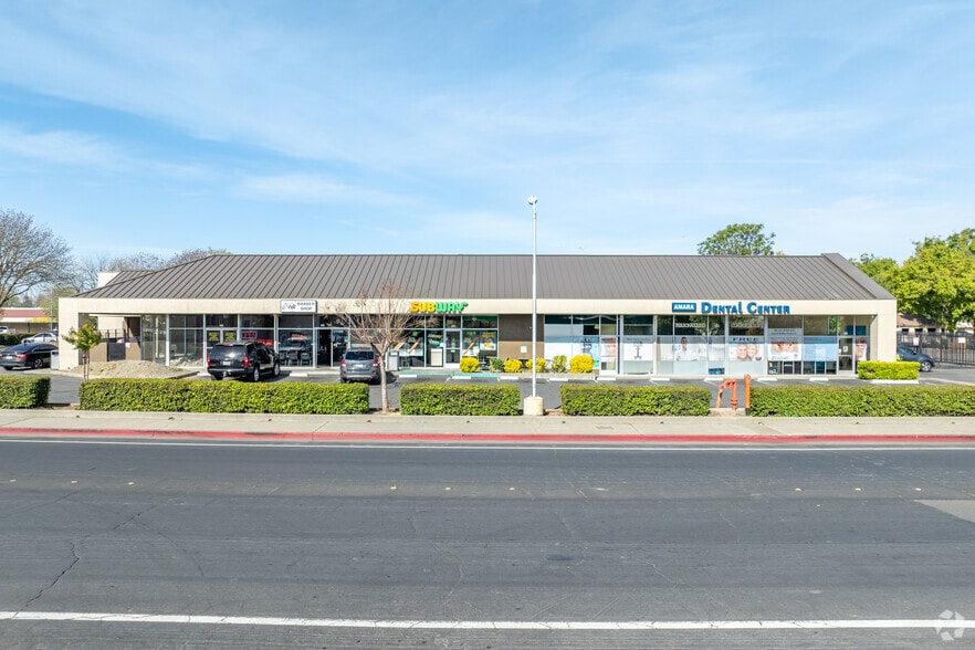 More Photos Of 106-108 W Main St, Woodland General Retail For Sale