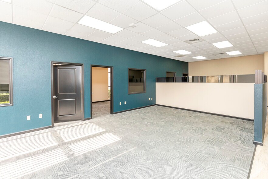 More Photos Of 3305 G St, Merced Office For Sale
