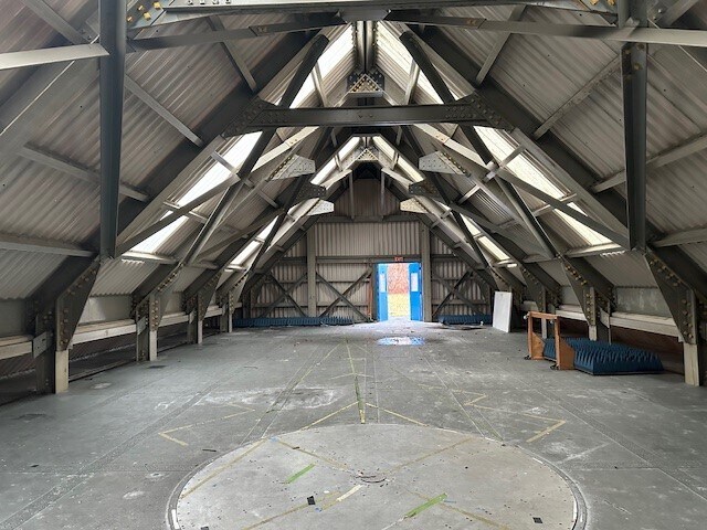 More Photos Of 12 Commerce Rd, Newtown Manufacturing For Lease