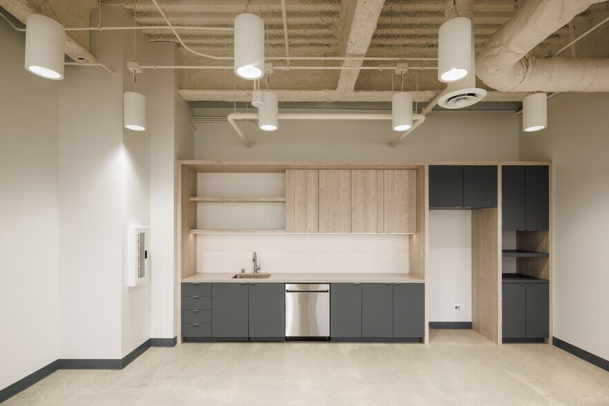 More Photos Of 6300 Wilshire Blvd, Los Angeles Office For Lease