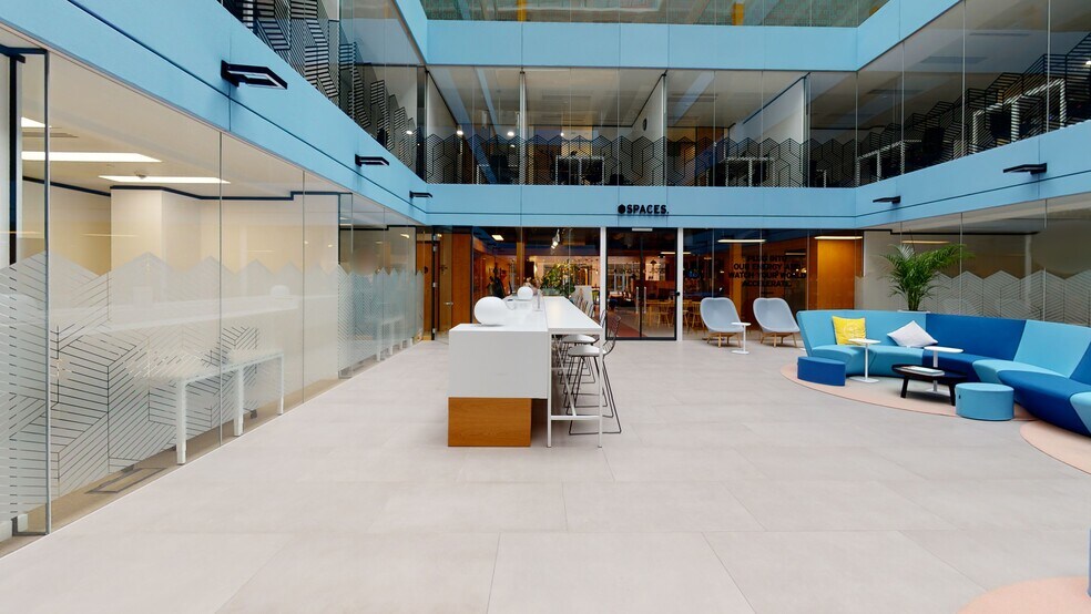 Primary Photo Of 77 Fulham Palace Rd, London Coworking Space