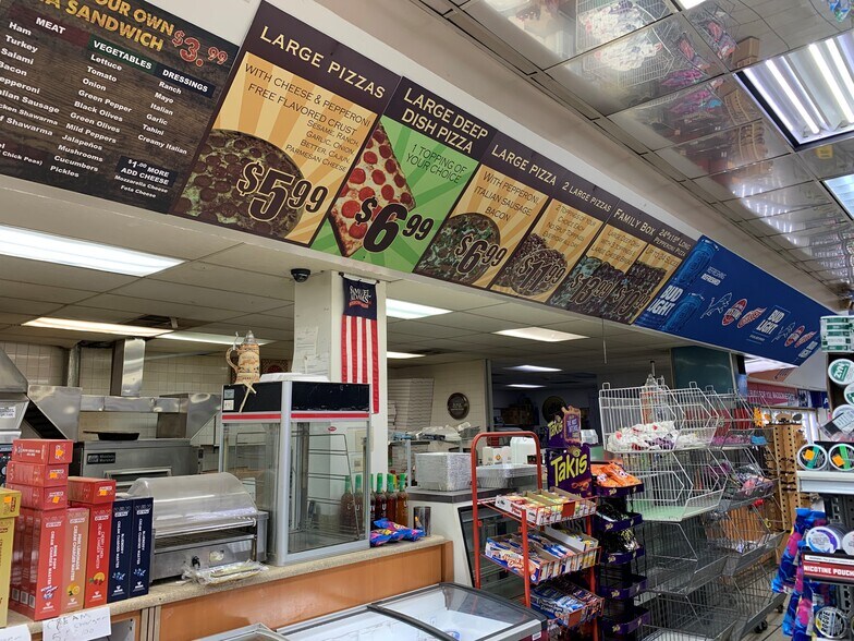 More Photos Of 1450 W 13 Mile Rd, Madison Heights Storefront Retail Office For Lease