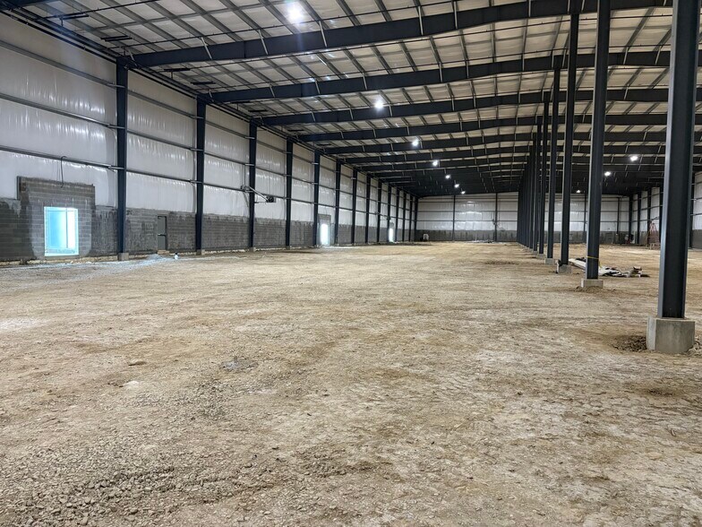 More Photos Of 751 Mountain View Dr, Smithfield Distribution For Lease