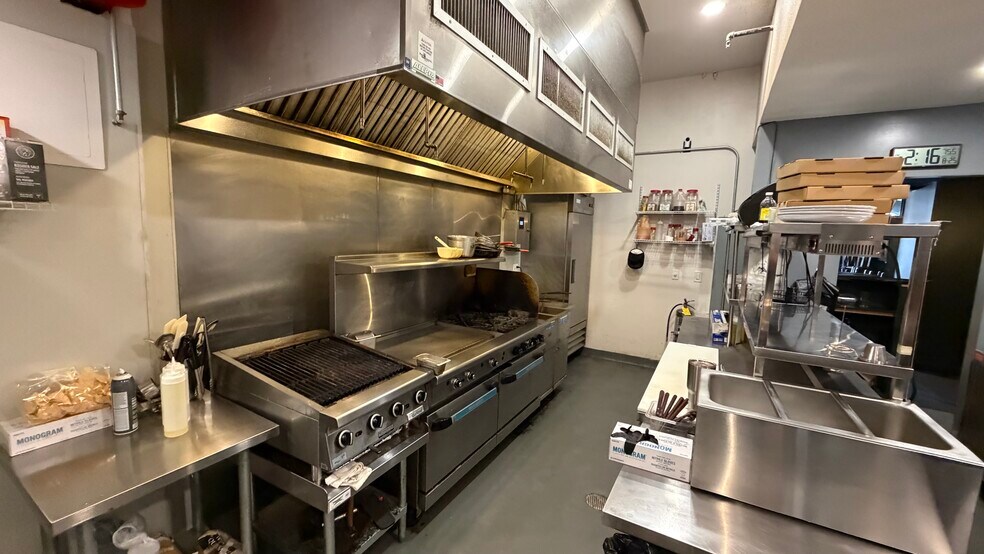 More Photos Of 35 Belvidere St, Nazareth Storefront Retail Residential For Sale