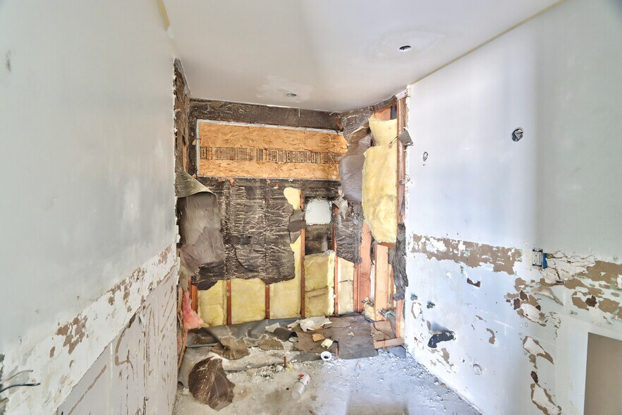 More Photos Of 2249 N Palm Canyon Dr, Palm Springs Hospitality For Sale