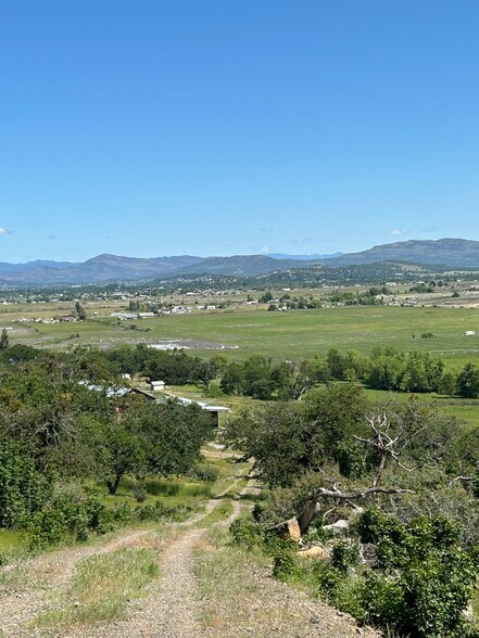 More Photos Of 5908 Foothill Rd, Central Point Land For Sale