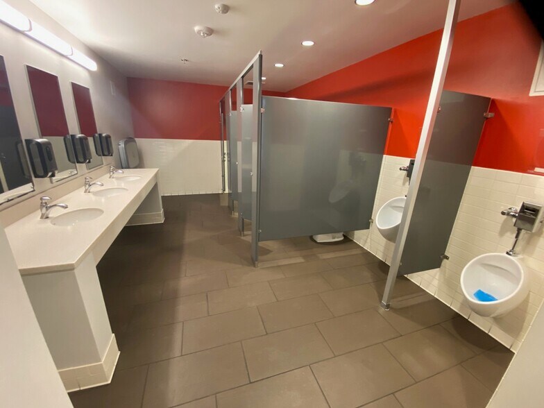 More Photos Of 9995 E Colfax Ave, Aurora Restaurant For Lease