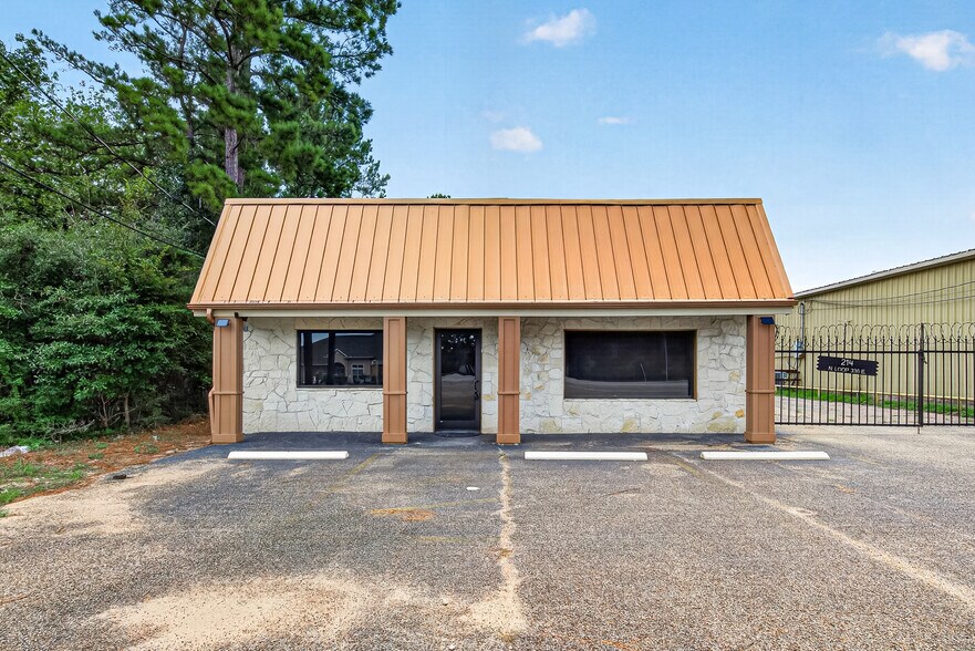 Primary Photo Of 214 N Loop 336 E, Conroe Office For Sale
