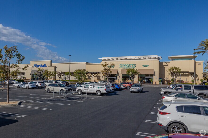 More Photos Of 12235 Seal Beach Blvd, Seal Beach Unknown For Lease