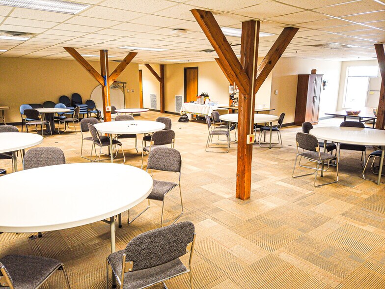 More Photos Of 500 S Hamilton St, Saginaw Medical For Sale