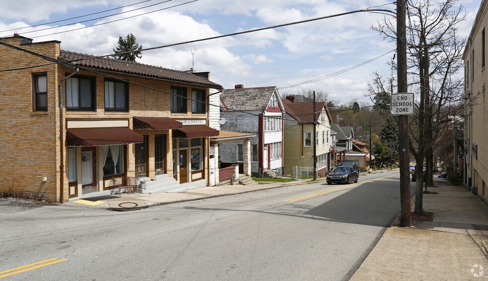 More Photos Of 3856 Baytree St, Pittsburgh Office Residential For Lease