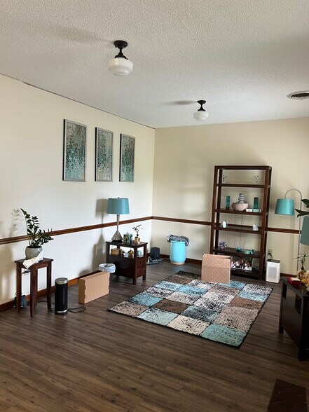 More Photos Of 1930 N Lakeman Dr, Bellbrook Office For Lease