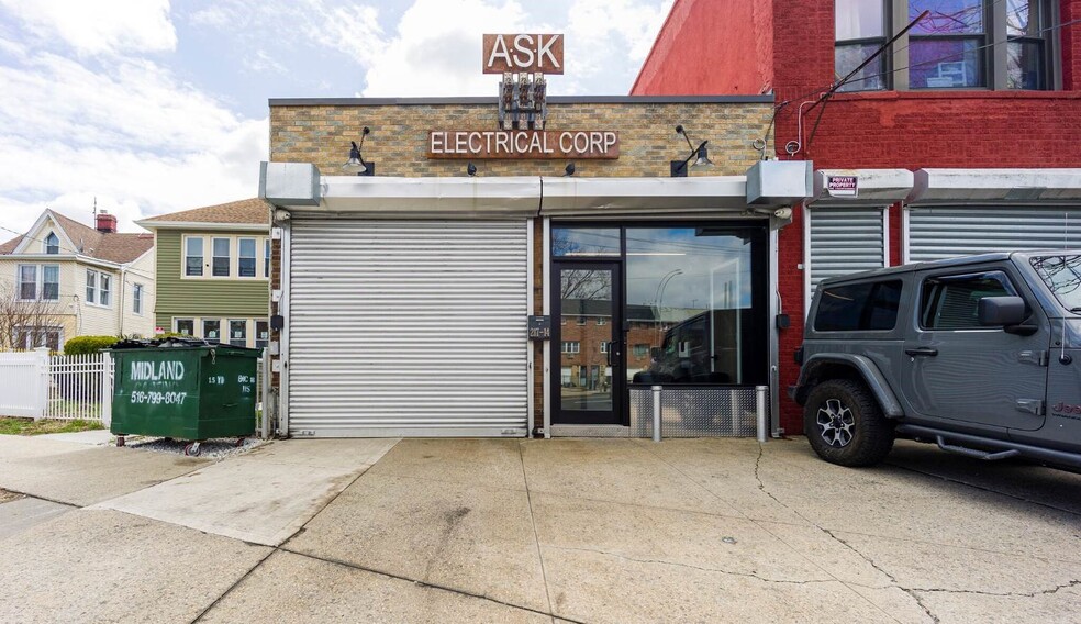 Primary Photo Of 21714 Hempstead Ave, Queens Village Service For Sale