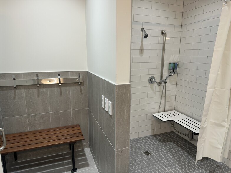 More Photos Of 6600 Lancer Blvd, San Antonio Land For Lease