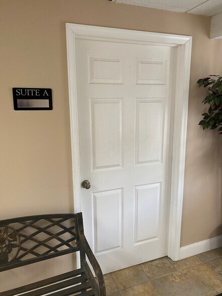 More Photos Of 4349 Linglestown Rd, Harrisburg Office Residential For Lease