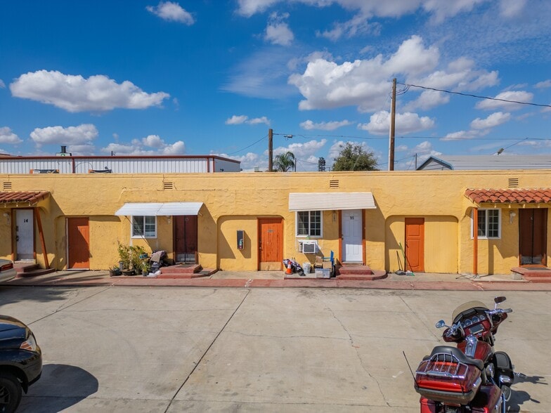 More Photos Of 1407 W 16th St, Merced Hotel For Sale
