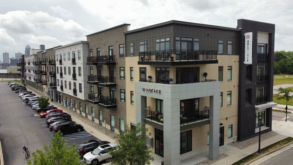 More Photos Of 1400 Main St, Clarksville Apartments For Lease