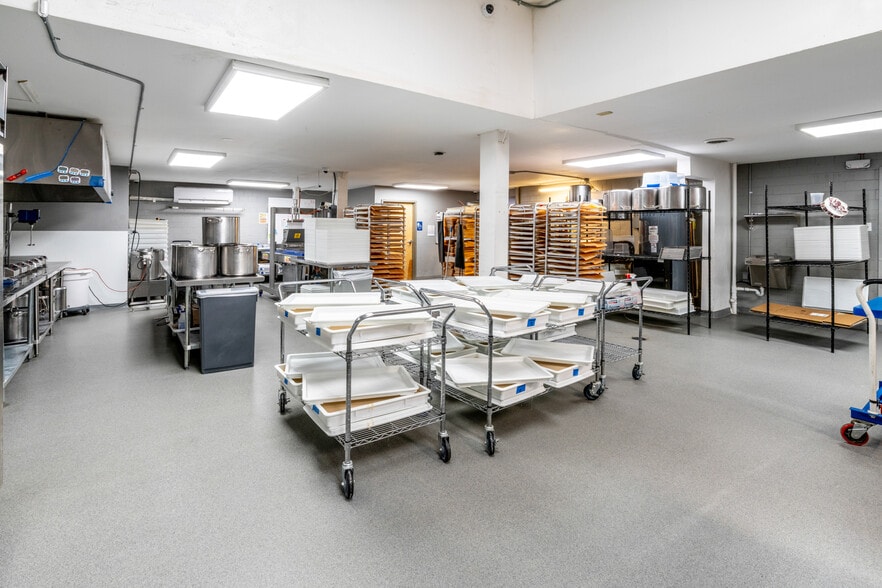 More Photos Of 711 W 8th St, Pueblo Manufacturing For Sale