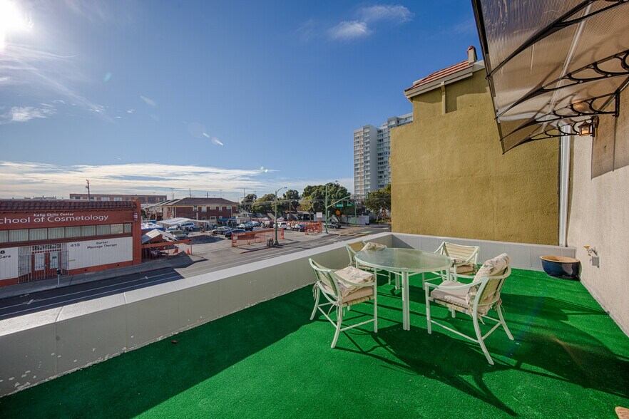 More Photos Of 412-414 E 12th St, Oakland Storefront Retail Residential For Sale