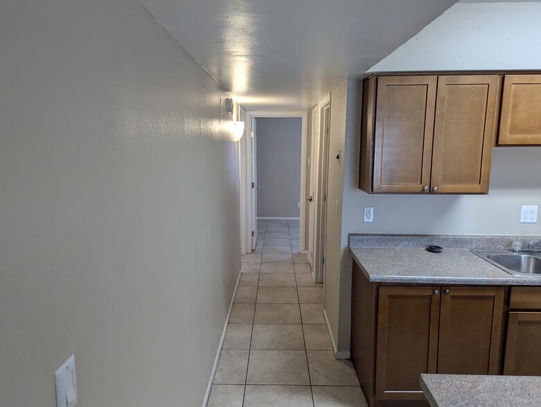 More Photos Of 4444 E Fairmount St, Tucson Apartments For Sale