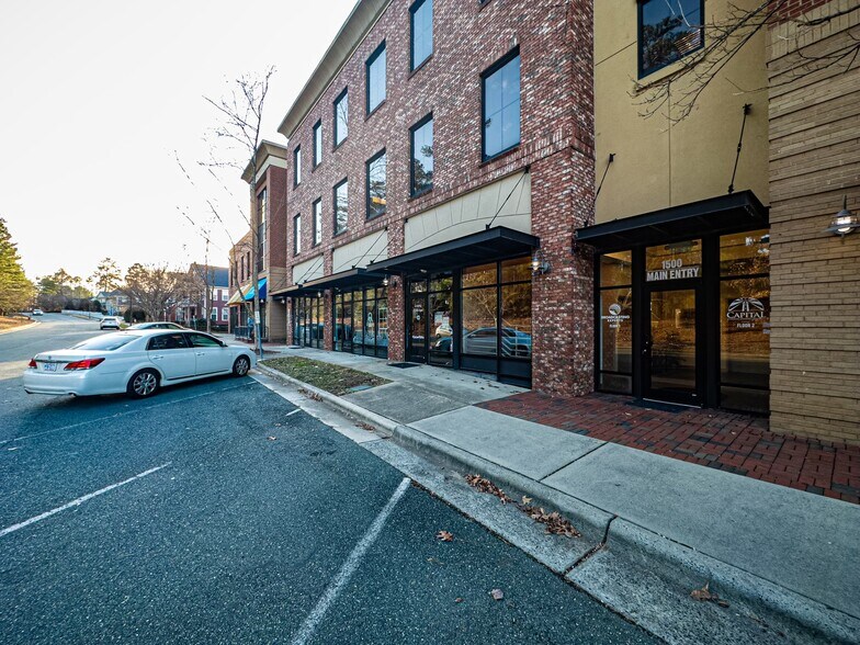 Primary Photo Of 1500 Town Side Dr, Apex Office For Lease