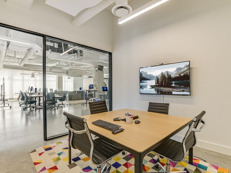 More Photos Of 1800 E 4th St, Austin Apartments For Sale