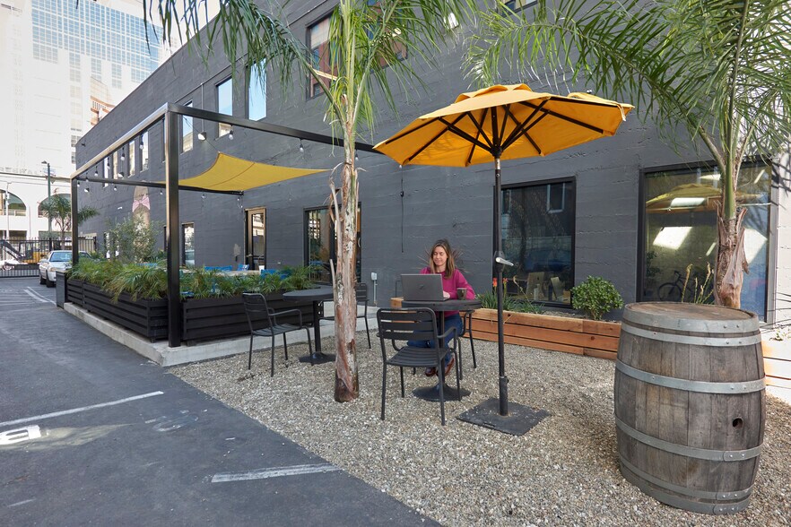 More Photos Of 1528 Webster St, Oakland Office For Lease