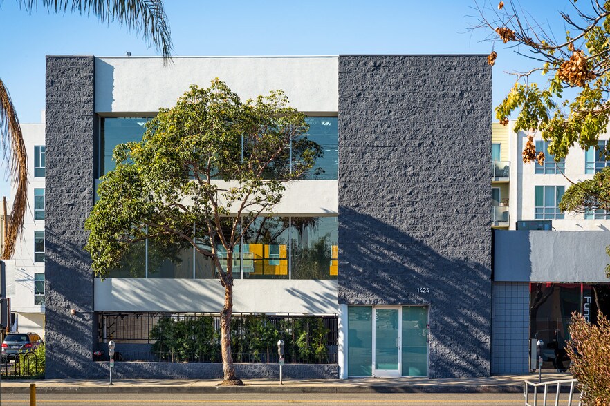 More Photos Of 1424 Lincoln Blvd, Santa Monica Loft Creative Space For Sale