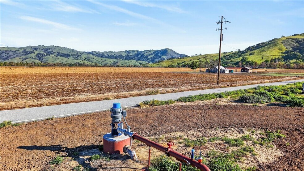 More Photos Of 0 Walnut Ave, Hollister Land For Sale