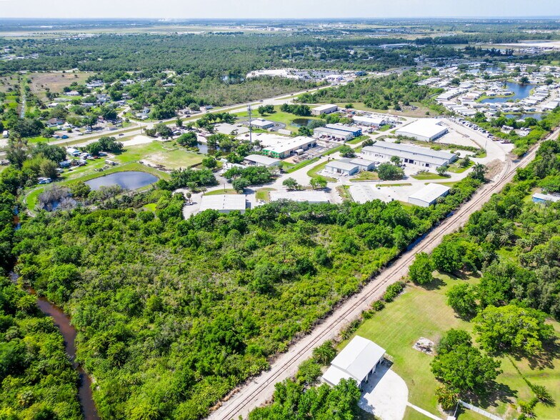 More Photos Of 5524 Independence Ct, Punta Gorda Warehouse For Sale