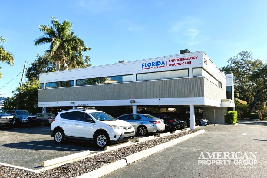 More Photos Of 201 4th Ave, Bradenton Medical For Lease