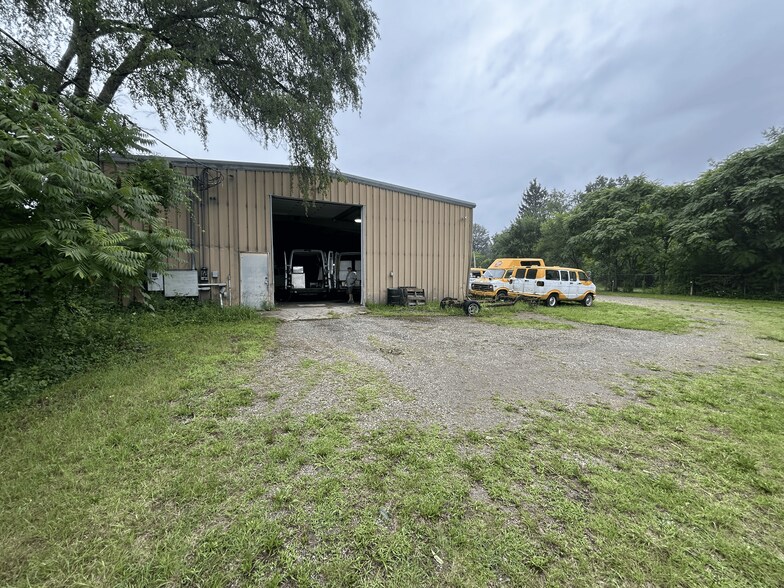 More Photos Of 56565 Pine Rd, South Bend Industrial For Lease