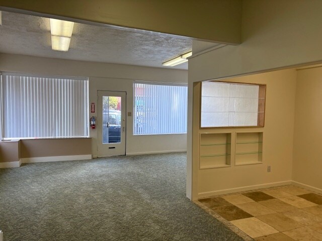 More Photos Of 14583 E 14th St, San Leandro Storefront Retail Residential For Lease