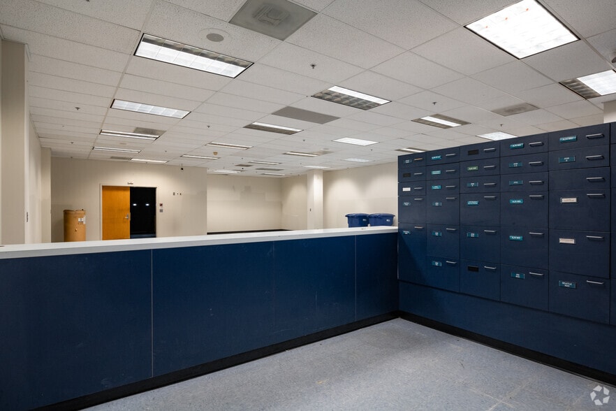 More Photos Of 1601 Lind Ave SW, Renton Office For Sale