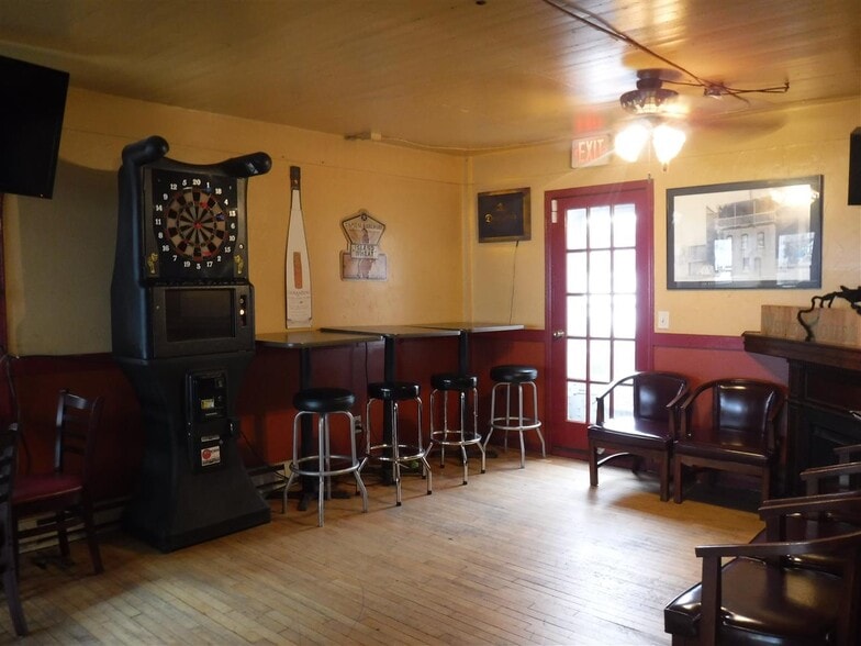 More Photos Of 210 S Water St, Stoughton Bar For Lease