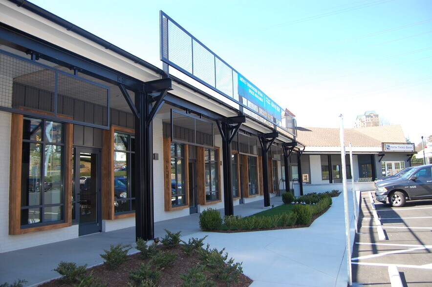 More Photos Of 2810 Paces Ferry Rd SE, Atlanta Unknown For Lease