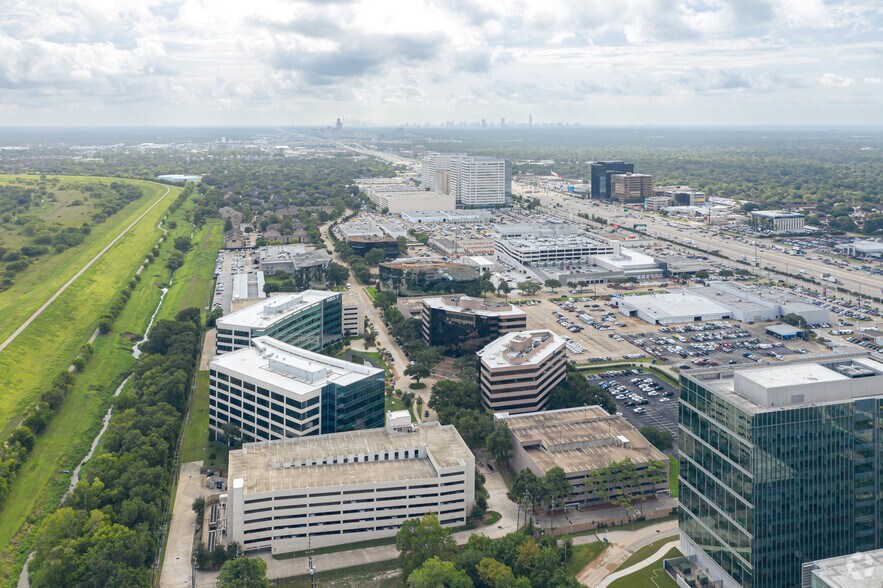 More Photos Of 12120 Wickchester Ln, Houston Office For Lease