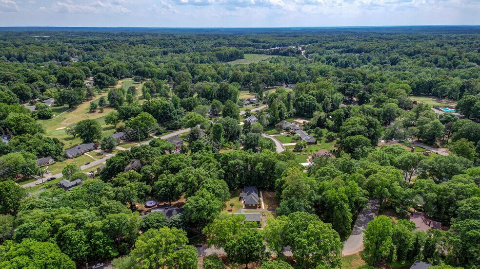 More Photos Of 1702-1704 Pennrose Dr, Reidsville Apartments For Sale