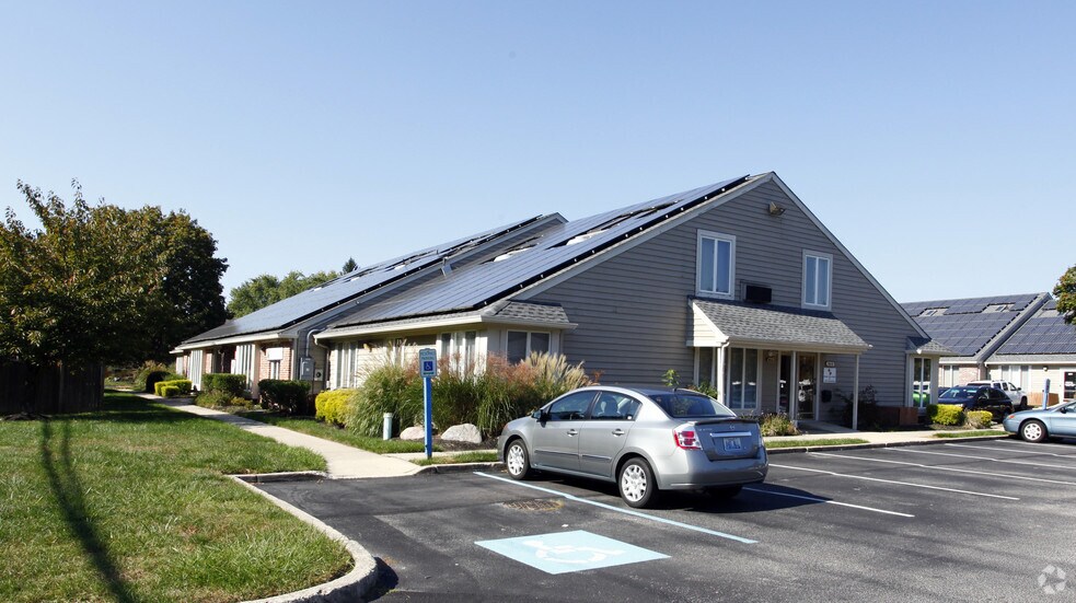 Primary Photo Of 175 Cross Keys Rd, Berlin Office For Lease