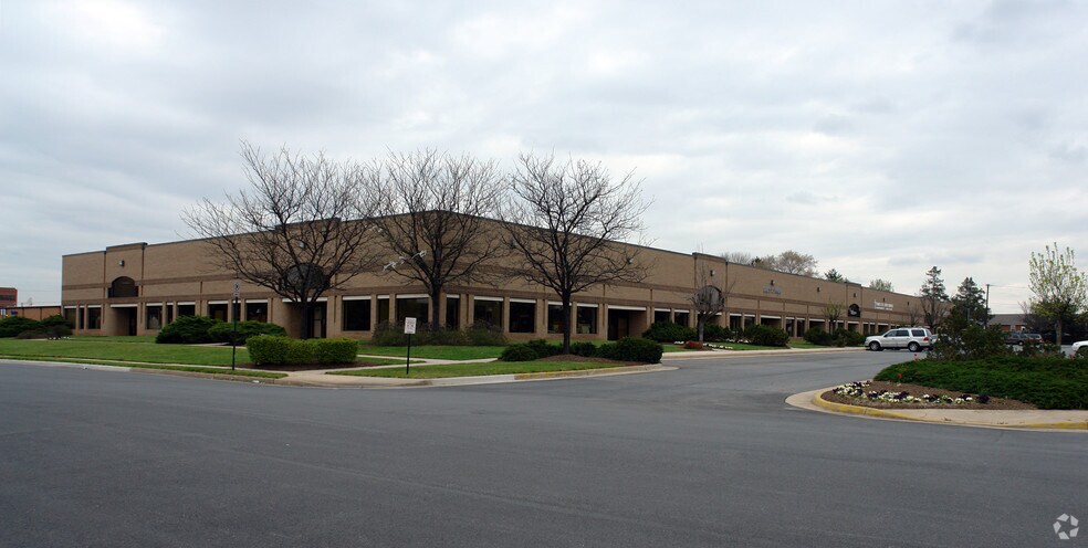 Primary Photo Of 8600-8624 Phoenix Dr, Manassas Light Distribution For Lease
