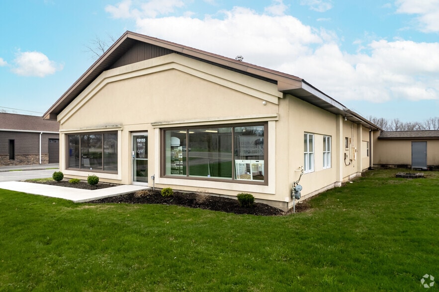 More Photos Of 10151-10155 Main St, Clarence Light Distribution For Sale