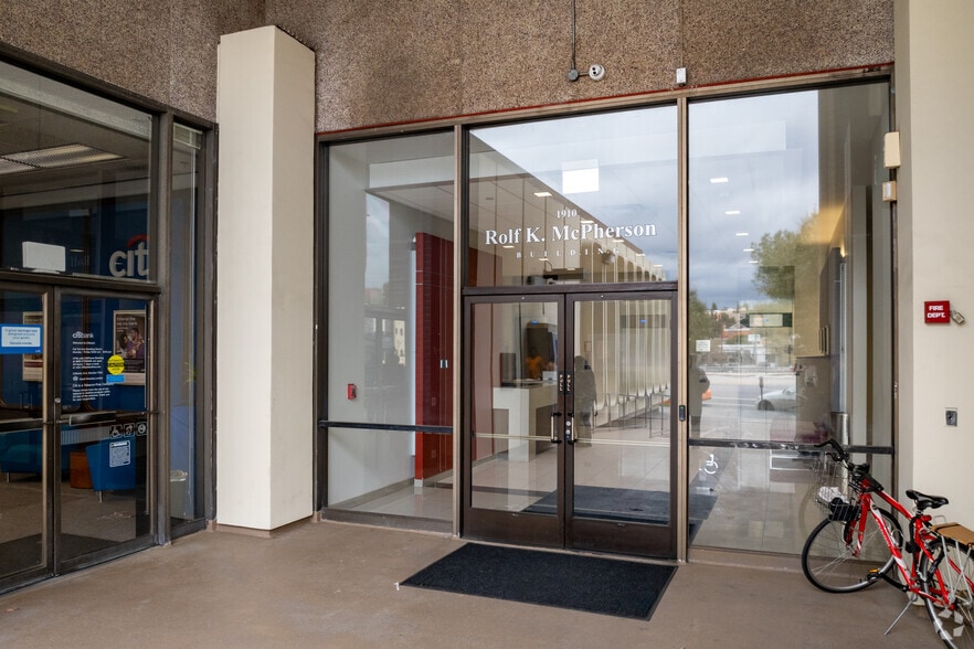 More Photos Of 1910 W Sunset Blvd, Los Angeles Office For Lease