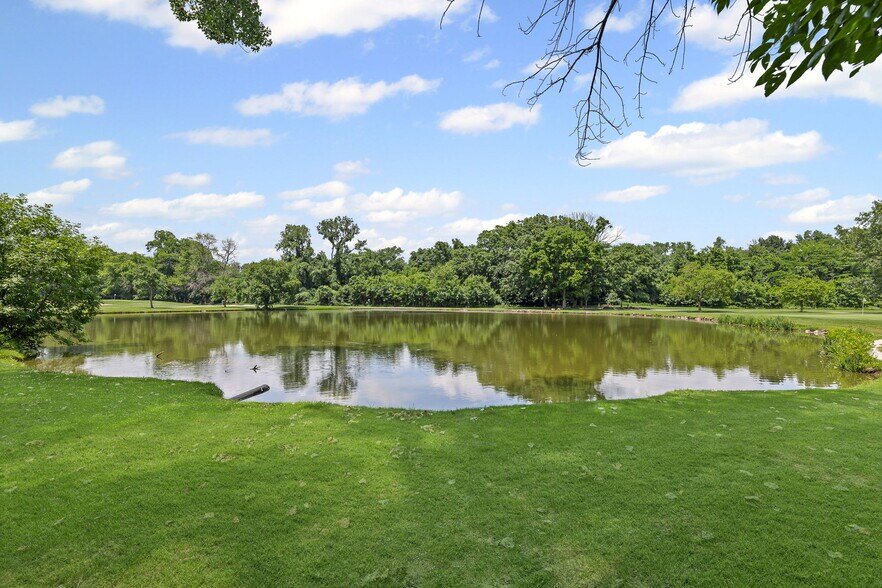 More Photos Of 200 Arlington Dr, Granite City Golf Course Driving Range For Sale